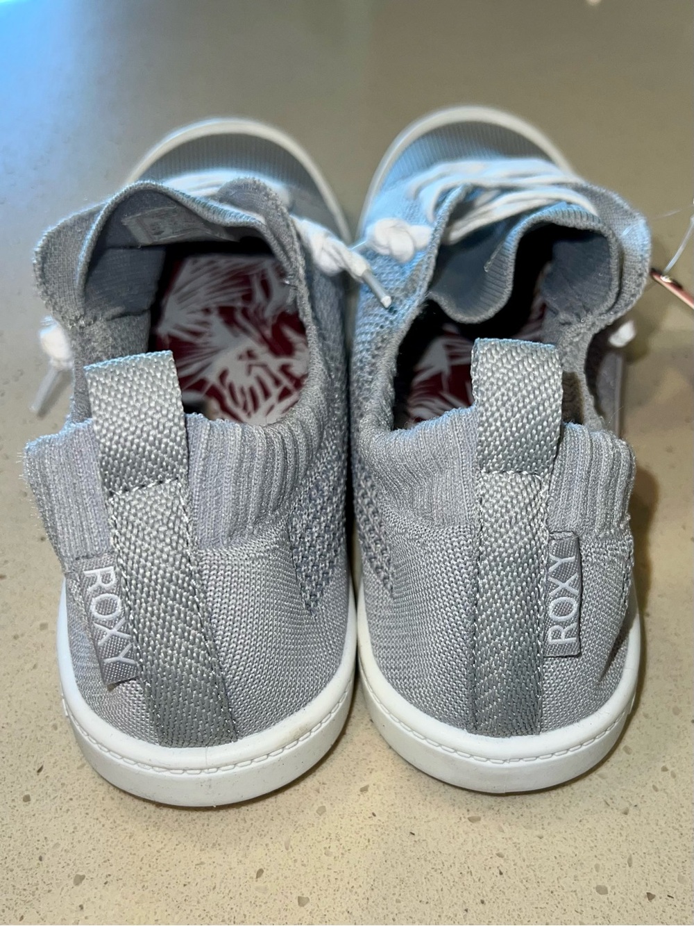 Roxy Women's Gray Knit Sneakers with White Trim Size 9.5 NEW WITH TAGS - Picture 6 of 8